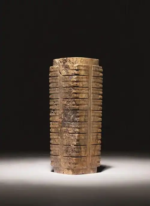 良渚文化古玉琮