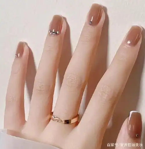 教你一招,轻松get显白美甲