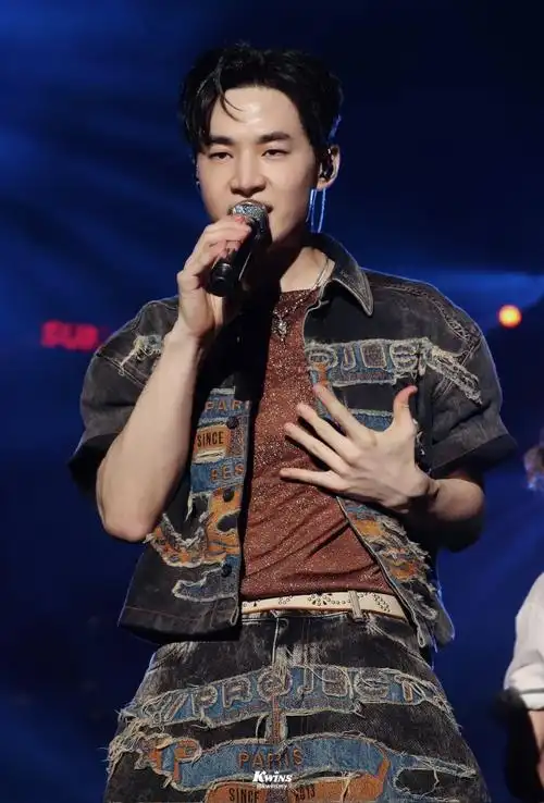 刘宪华新歌moonlight上线