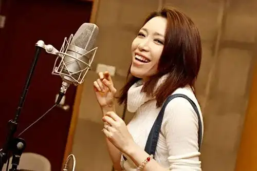 娱乐播报 > 正文   日前,由国民萌叔吴秀波携中国好声音学员金池,李琦