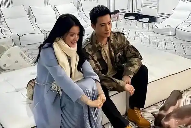 杨洋恋爱瓜又添新锤为何他的绯闻女友那么多官宣却没一个