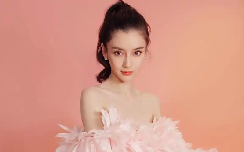 angelababy粉裙性感高清桌面壁纸