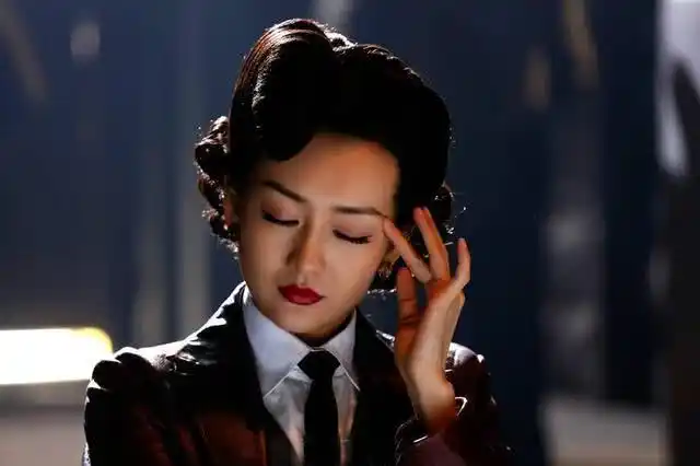 《步步惊心》这部剧中饰演的若曦让人眼前一亮,但是看了她的民国造型