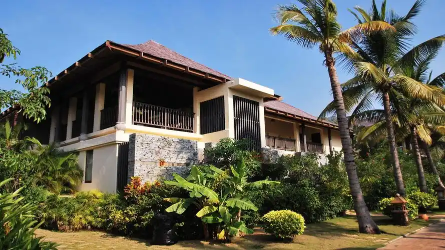 120平方别墅中式简约挑高背景墙装修效果图