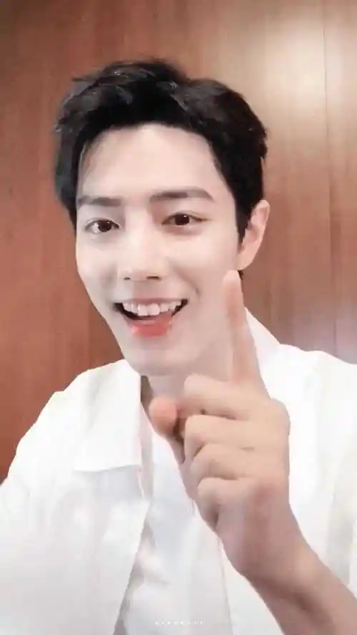 肖战的清唱很好听,跟战哥一起合唱《ring ring ring》,帅哥来电啦