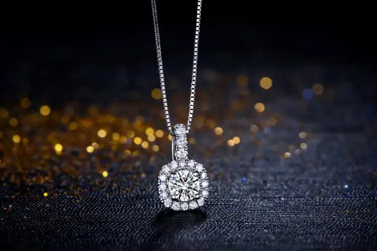 【幸福圆点】 白18k金群镶钻石吊坠女士款