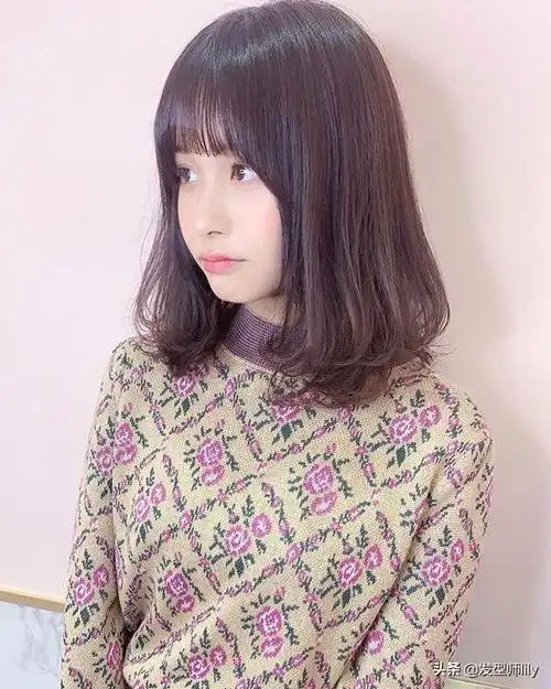 适合18到25岁女生的发型,减龄时尚,很气质,美美哒!