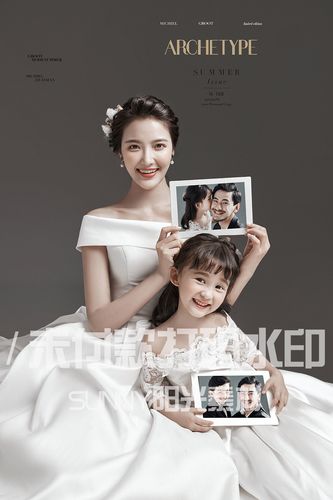 2021年影楼亲子全家福单色写真放大样照客片q1