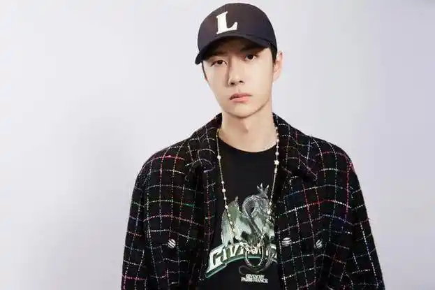 王一博修改豆瓣简介,成为实力演员,履历更加丰富_音乐_奖项_方面