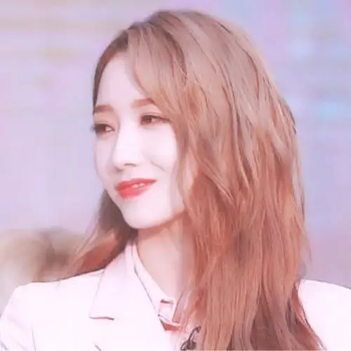 爱豆头像 ≮孟美岐