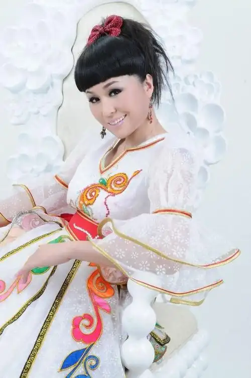 p>乌兰托娅,8月21日出生于内蒙古自治区 a target="_blank" href="