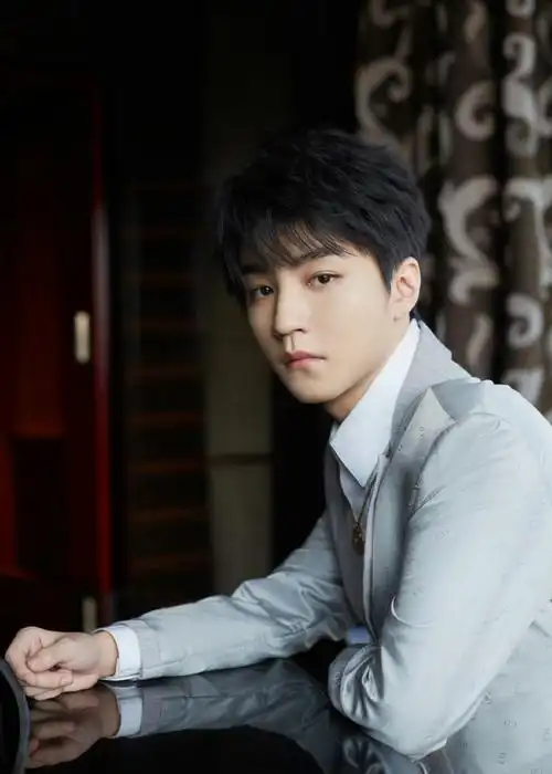 王俊凯2023遇兔呈祥##王俊凯新粉指南