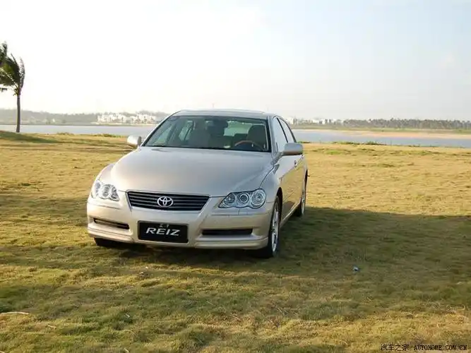 展开全部 丰田-锐志最早的车型是05款的!