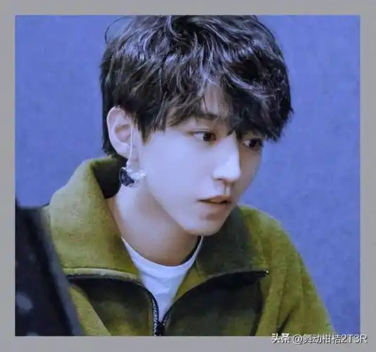 王俊凯首次亲吻被夺走,对方身份揭晓让人惊喜_观众_明星_电影界