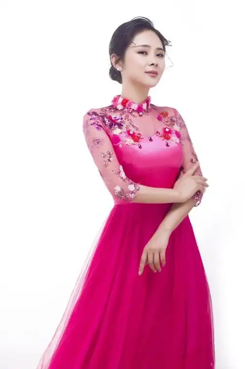 县 新城区 > 正文  [摘要]由西安音乐学院声乐系主办,陕北民歌大舞台