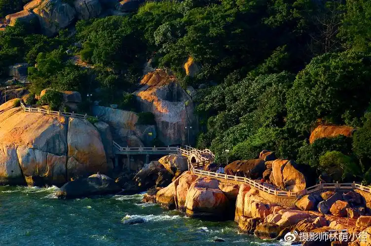 外伶仃岛——玉带环腰