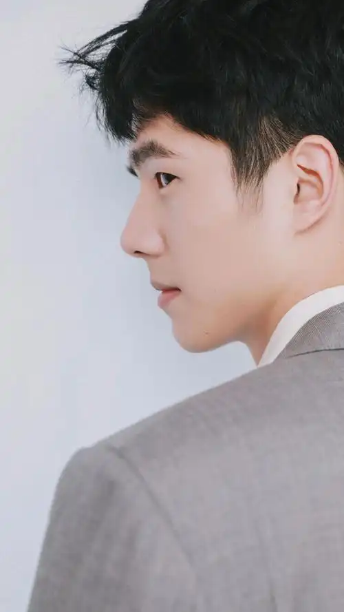 刘昊然超帅写真手机壁纸