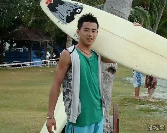 黄英老公曹帅生活照