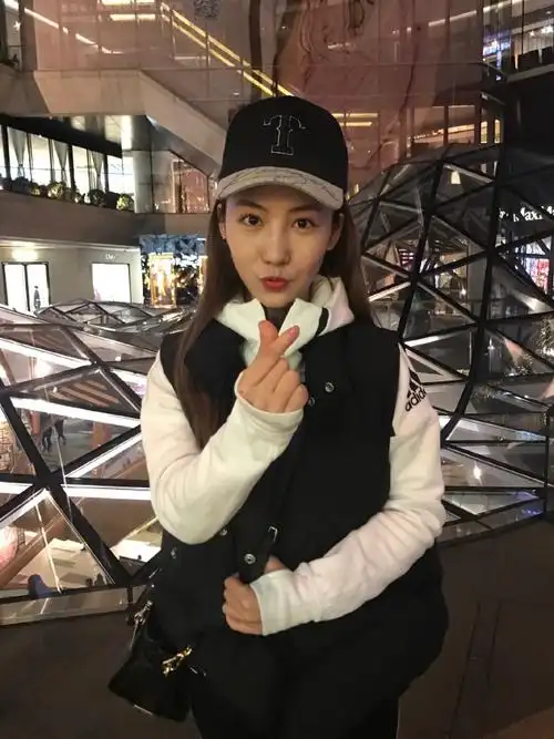 出来放放风 #赵婉婷# 来自赵婉婷_smile - 微博