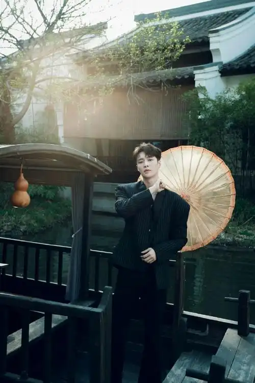 qeelin全球品牌代言人张艺兴##张艺兴每时每刻