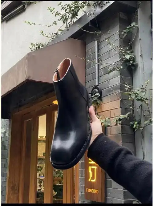 秋冬男生穿搭绅士的必备切尔西靴