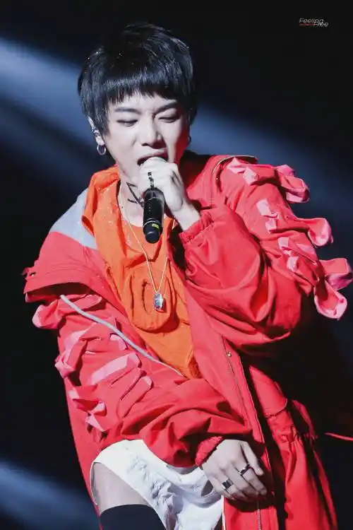 2021华晨宇火星演唱会那些年新粉们错过的华晨宇