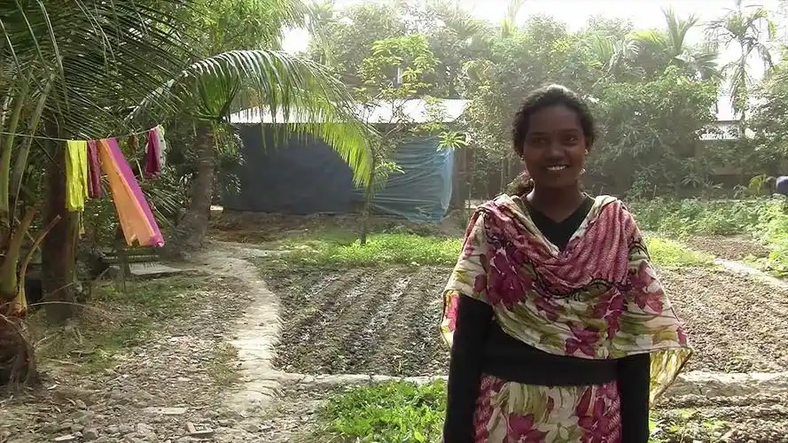 p>棕色人种,又称澳大利亚人种,是按照遗传和体质为人类分类所划分出