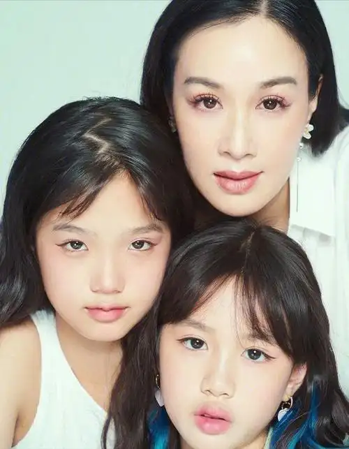 外貌对比图看呆网友:不敢生了|张庭|白皙|女儿|金喜善_网易订阅