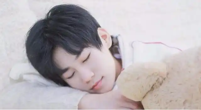 张真源喜欢什么样的女生个人资料出道经历完整介绍