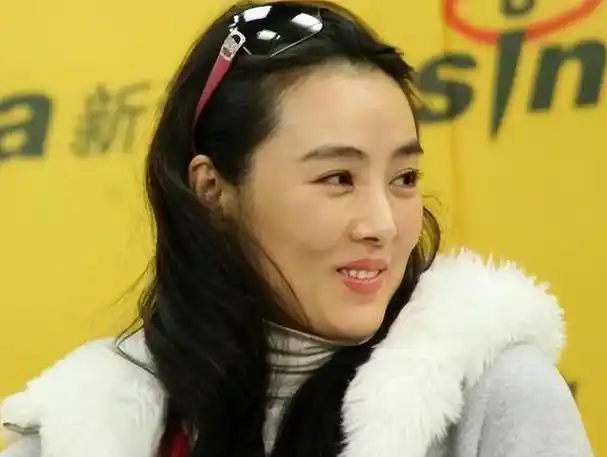 掌掴陈宝国,演技赶超一众人的她,出道26年为何至今仍是单身?