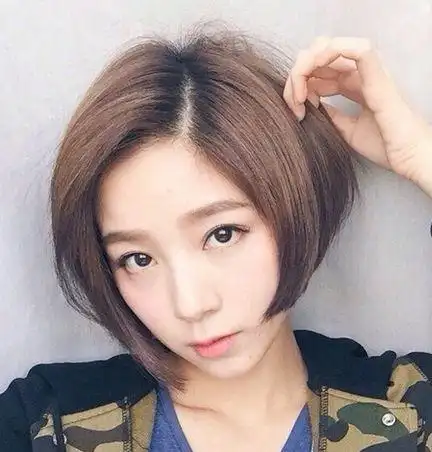 推荐显年轻的适合发质硬的女生发型-图1