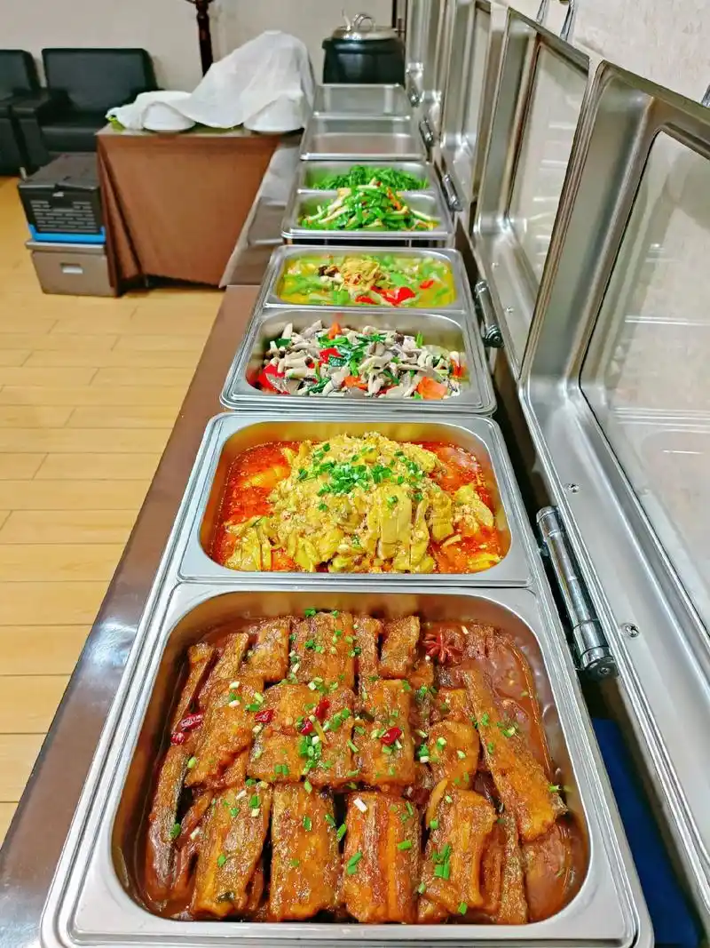 我们做食堂的每天都在用最大的努力让工人吃好饭 - 抖音