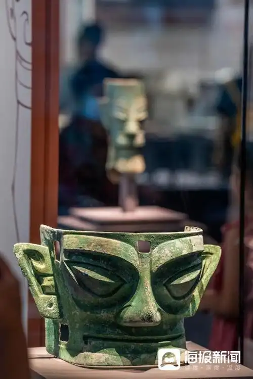 三星堆铜人面具来济南了335件套文物首聚山东