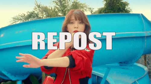 美女吹口哨红衣服别挡我gif动图_动态图_表情包下载_soogif