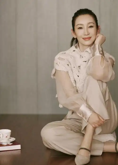 喜欢海璐姐@秦海璐 《花儿与少年5》vlog……__财经头条