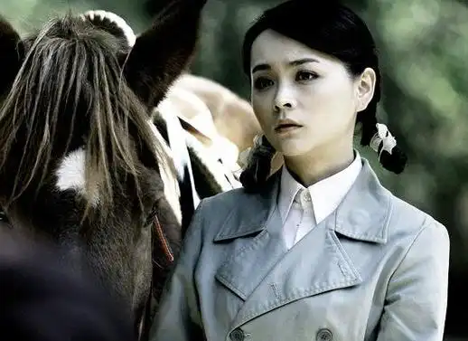 邓莎谈《断刺》:导演见我第一面认准我演华敏