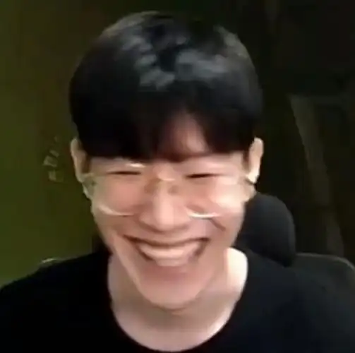 总决赛输了之后theshy是在笑吗? - 知乎