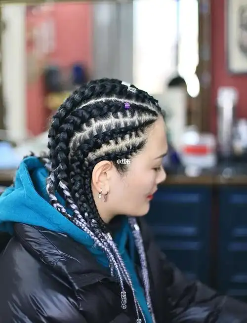 地垄沟辫黑人编发女生编发造型