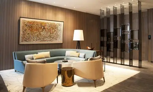 四季酒店集团决定终止对上海浦东四季酒店,上海浦东四季汇服务式公寓