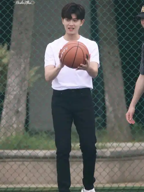 篮球学长任嘉伦