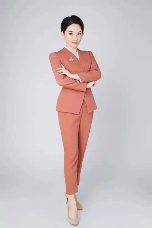 《台湾新闻脸》主持人福建省广播影视集团卫视中心主持人施源施源中国