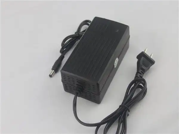 质量好的三元锂充电器擎朗供应——73v三元锂电池