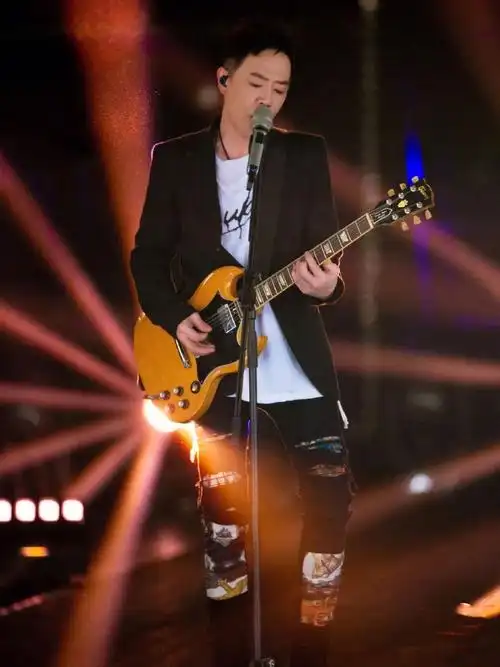 太喜欢黄贯中的的声线了归来仍是少年