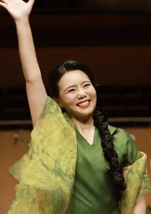 龚琳娜即将开唱!