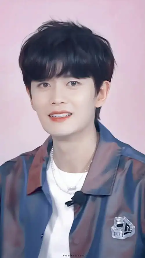 jbl直播|截修18p|禁抹水印|可抱图粉嫩的超超又甜又可爱@任嘉伦alenn