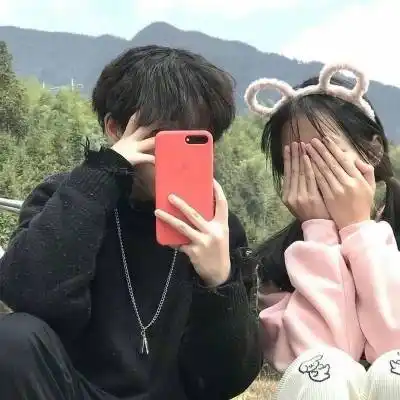 高冷情侣微信头像一男一女爱你从没出路与尽头