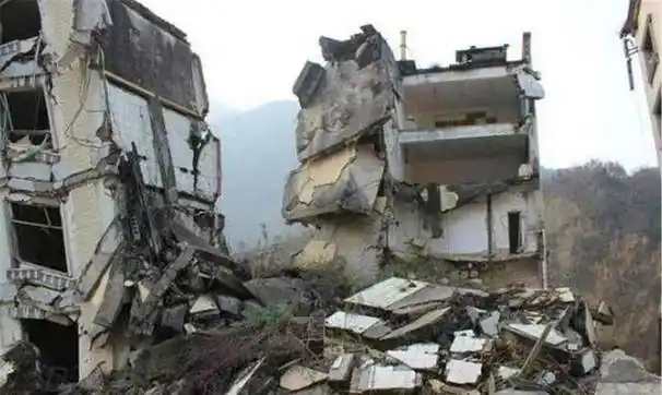 汶川地震造成8万人遇难,他们名下的贷款存款,都是怎样处理的?_遇难者_