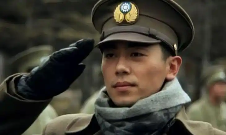 深扒朱亚文后,越来越想睡他