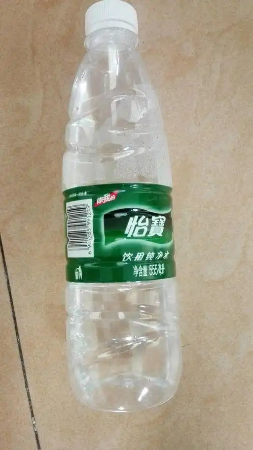 瓶装矿泉水常见的的规格有330ml,350ml,500ml,1500