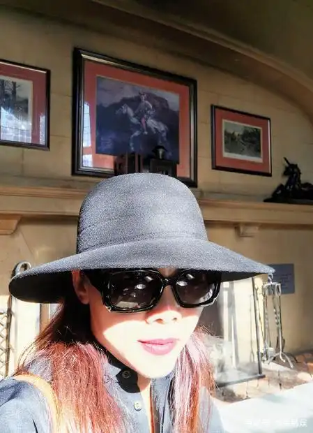 53岁田震罕见晒九宫图:泳池照旅途照健身照做头发照,应有尽有!